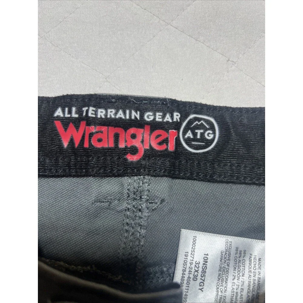 Wrangler Pants Mens 32x30 Gray ATG All Terrain Gear Hiking Zip Pocket Stretch